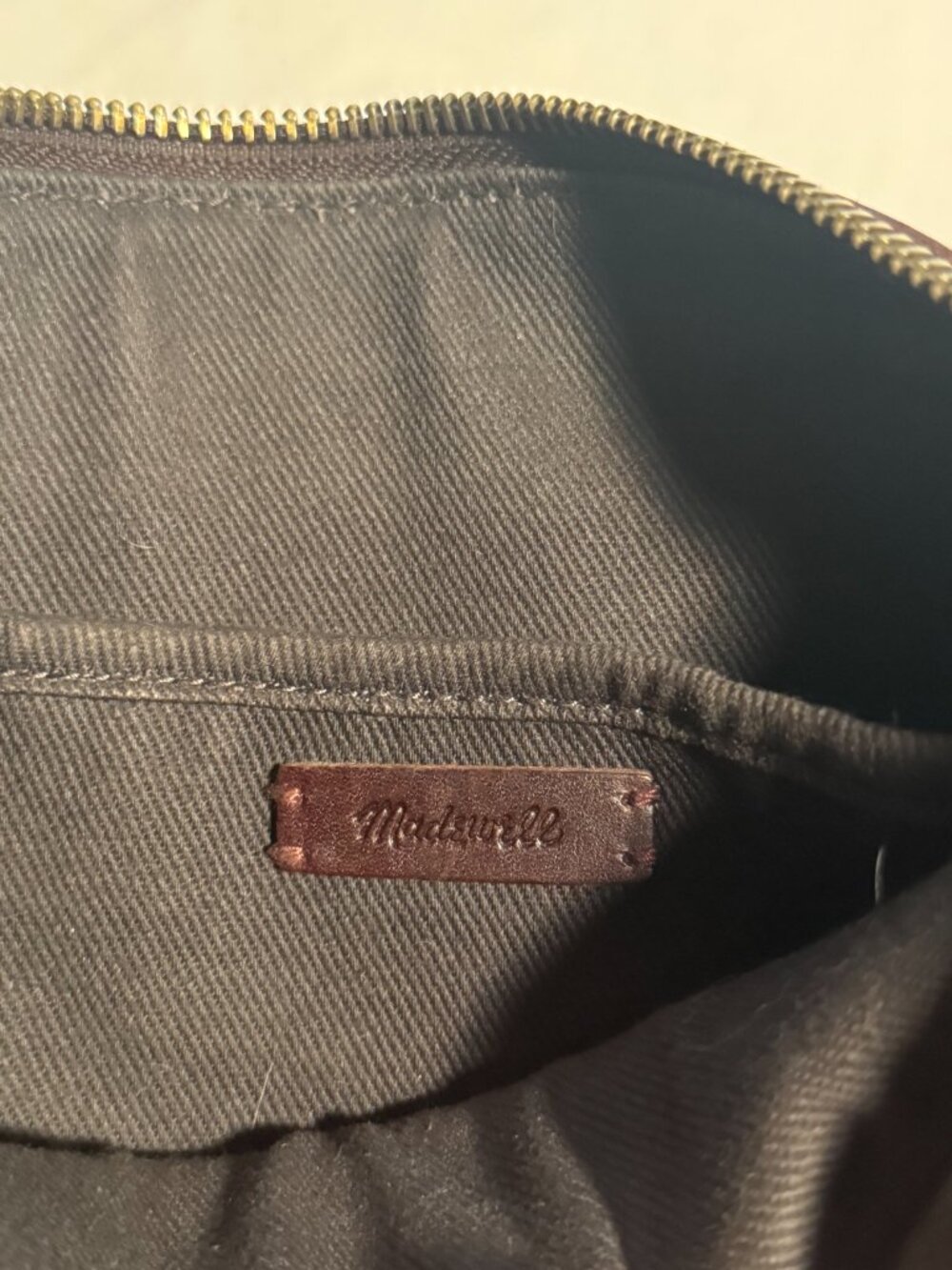 Madewell The Transport Shoulder Bag in Deep Burgendy - Picture 3 of 4